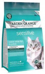 Сухой корм для кошек с чувствительным желудком и кожей Arden Grange Adult Cat Sensitive с белой рыбой и картофелем, беззерновой 